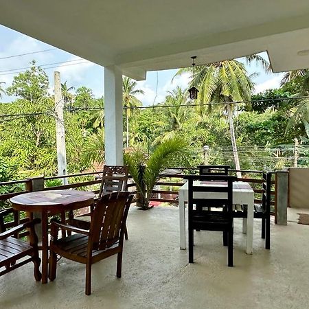 Siyon Yula - Guest House Hikkaduwa Exteriér fotografie